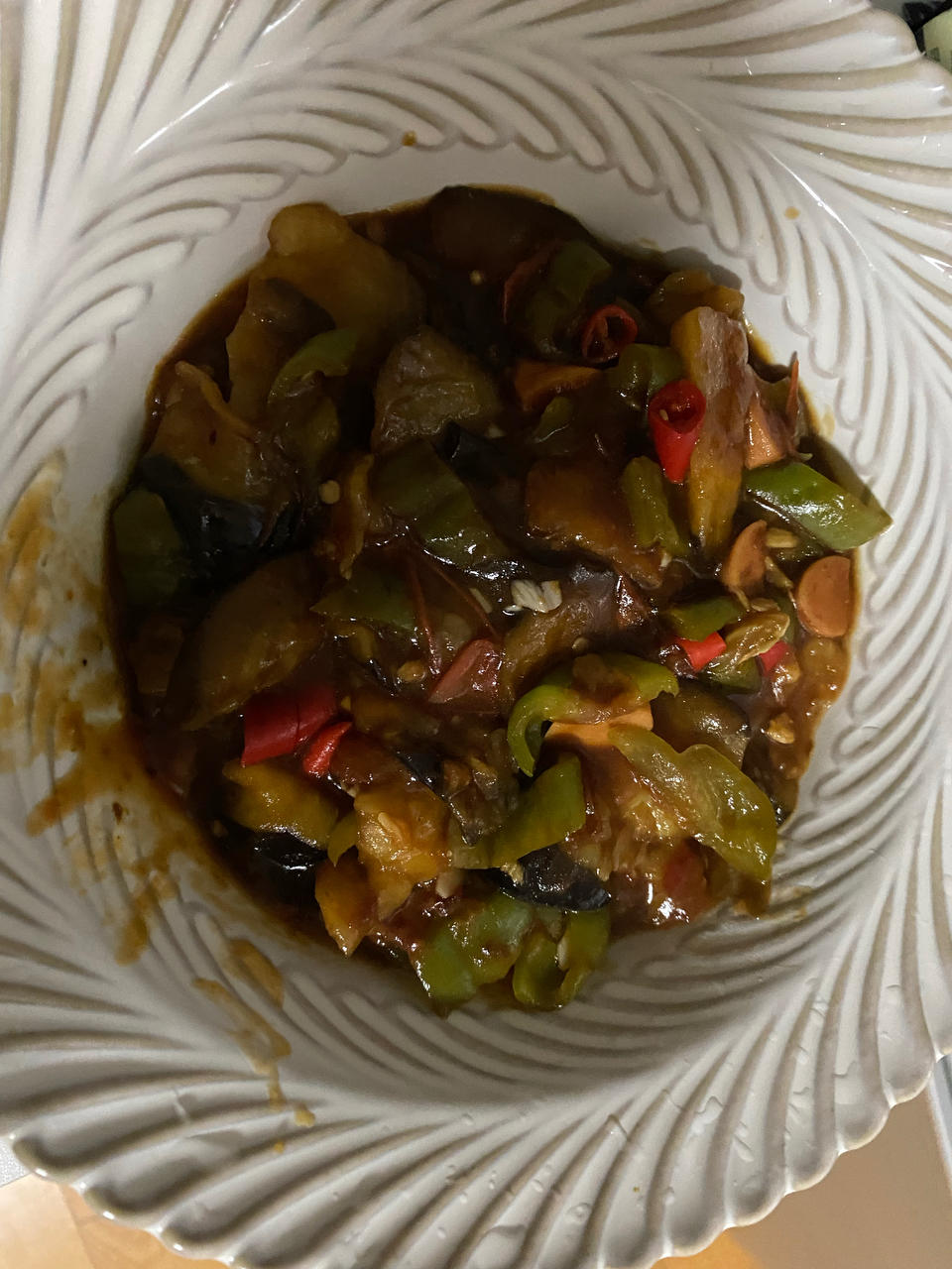 红烧茄子（佐西红柿尖椒）