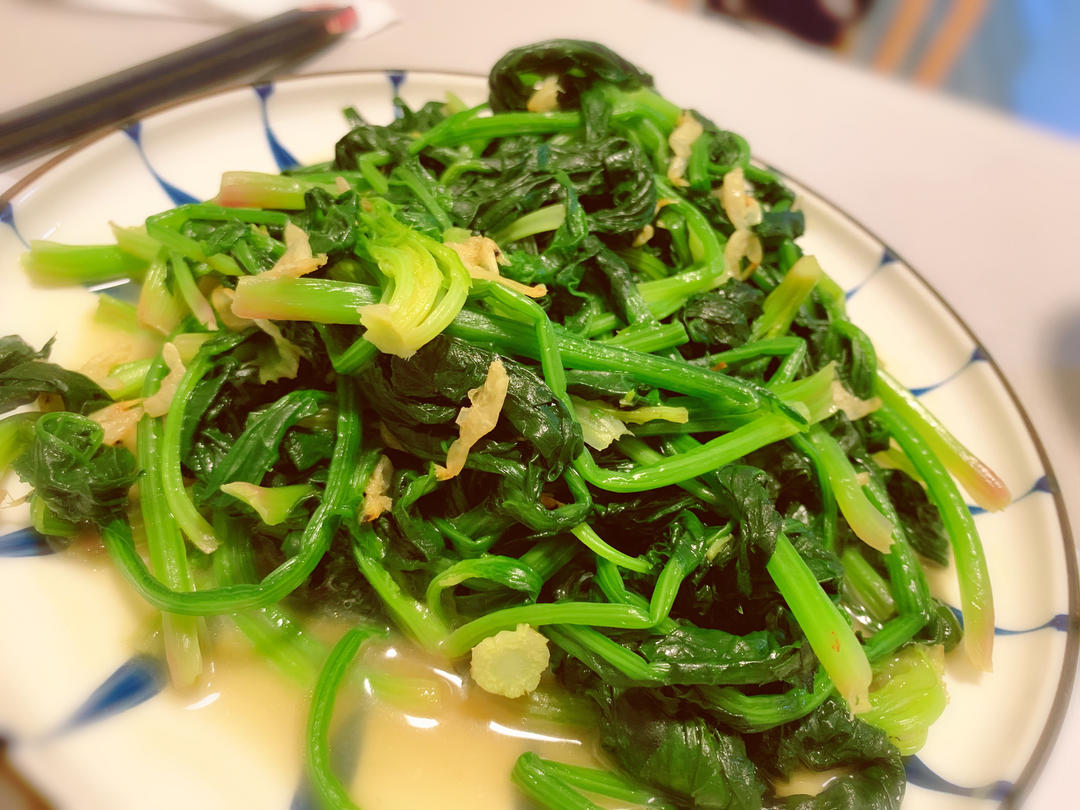 清炒菠菜