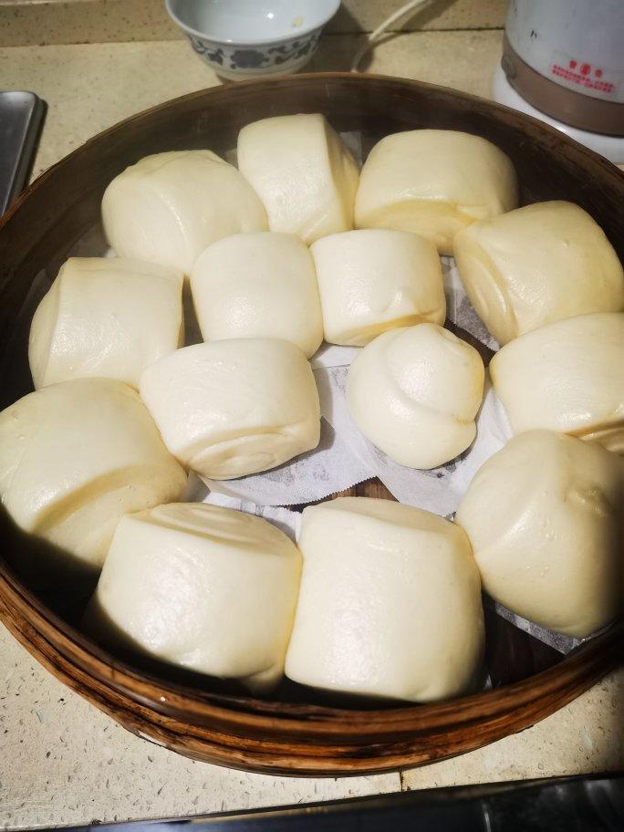 蓬松到要飞起、柔软如白云的馒头(消耗低筋面粉)