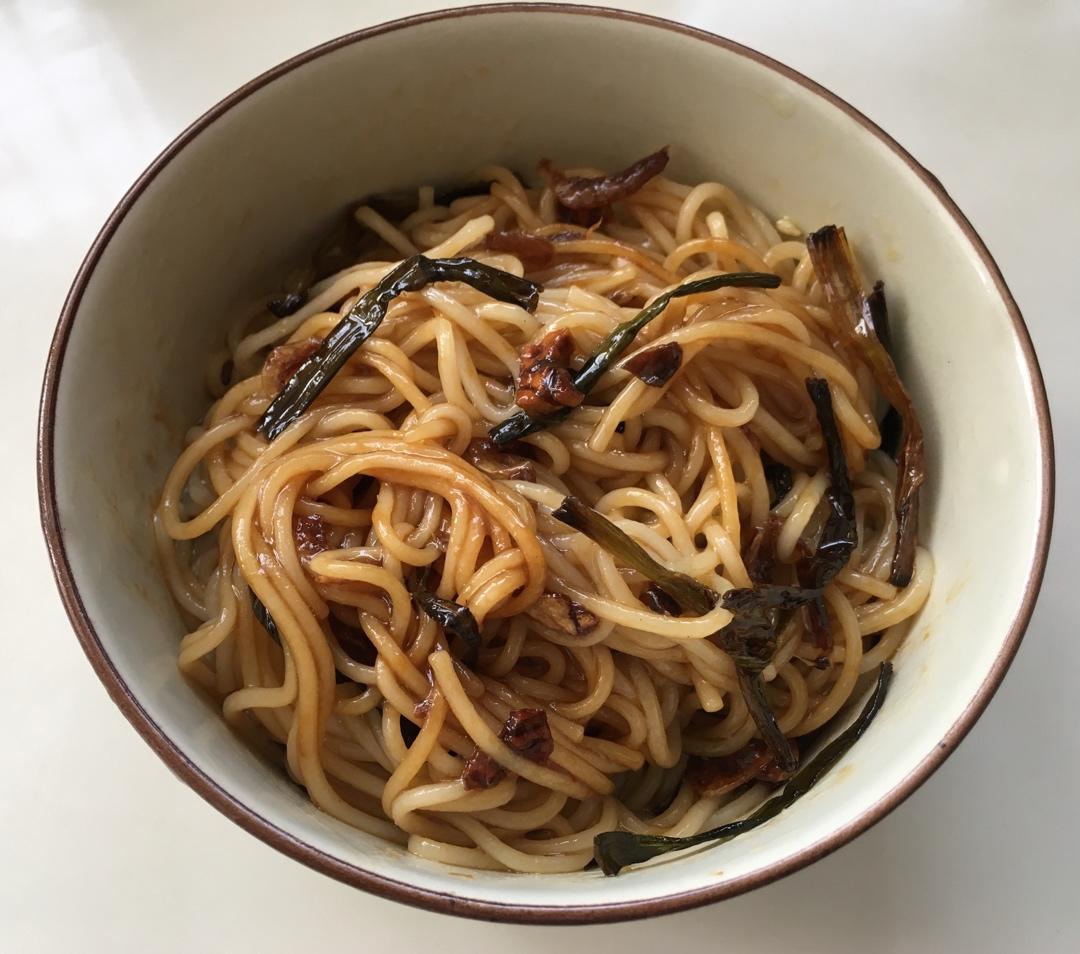 快手早餐—葱油拌面