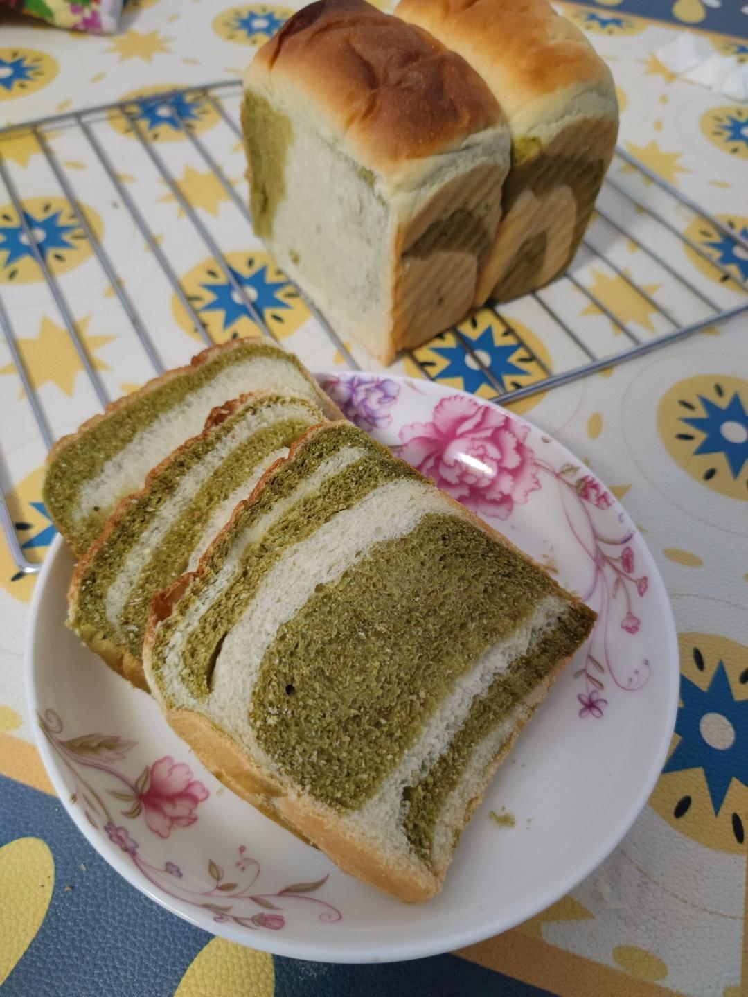 抹茶双色吐司
