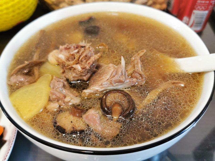 茶树菇老鸭汤