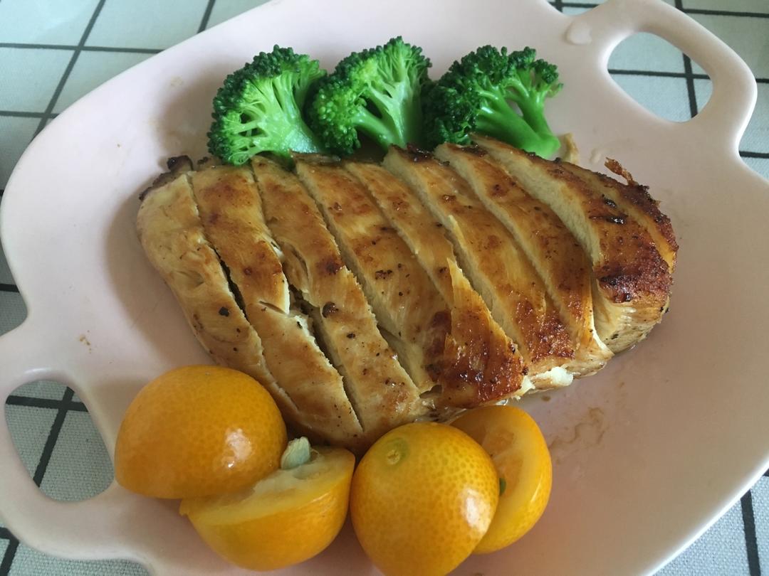 香煎嫩滑鸡胸肉