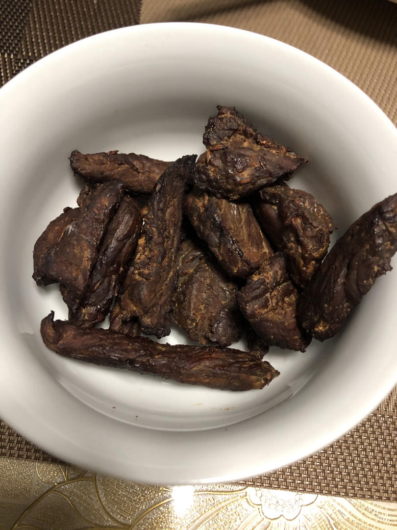 大小人的零食～猪肉干