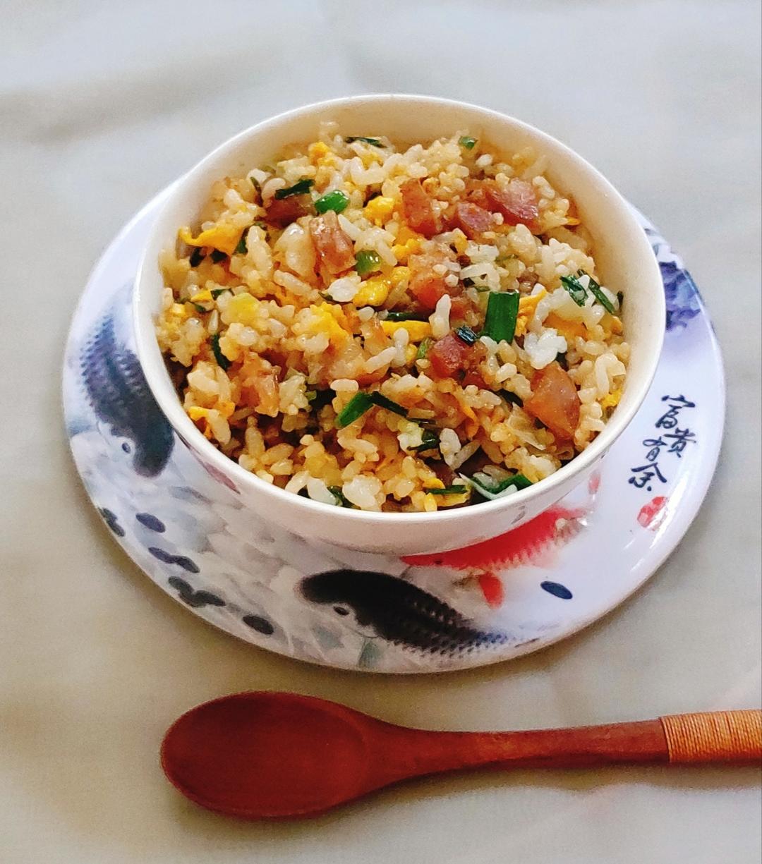 炒米饭(简单美味)