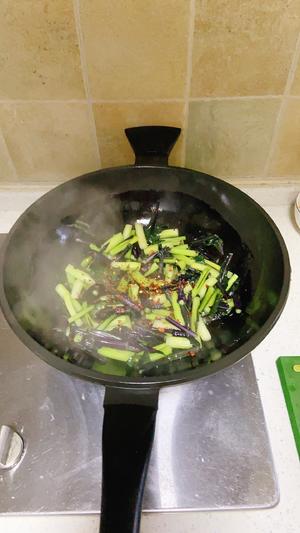 酸辣红菜苔（吃十斤都不耽误减肥）的做法 步骤3