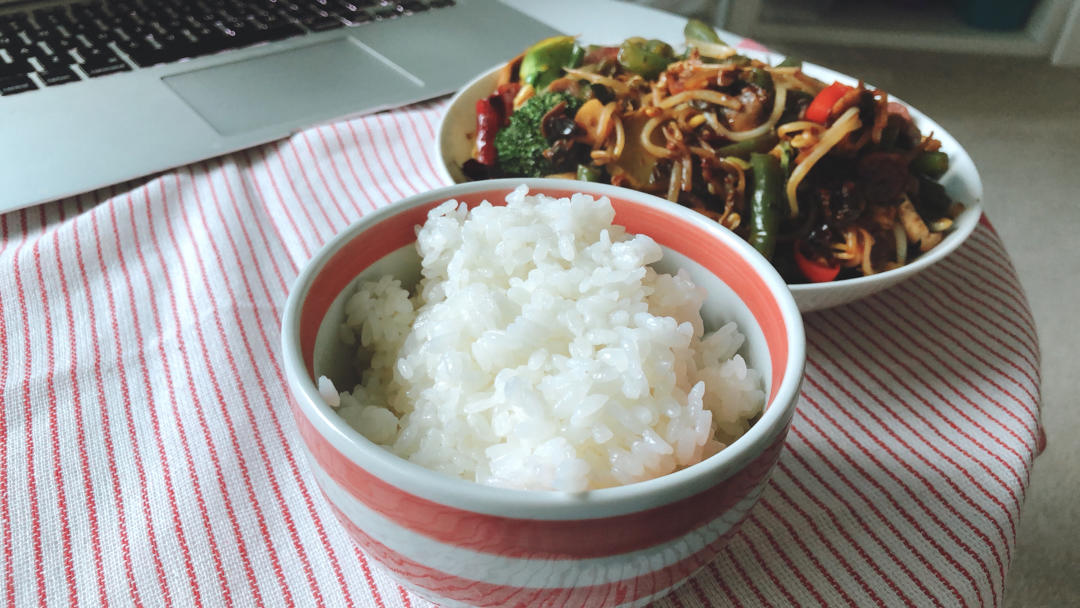 一个人好好吃饭了没