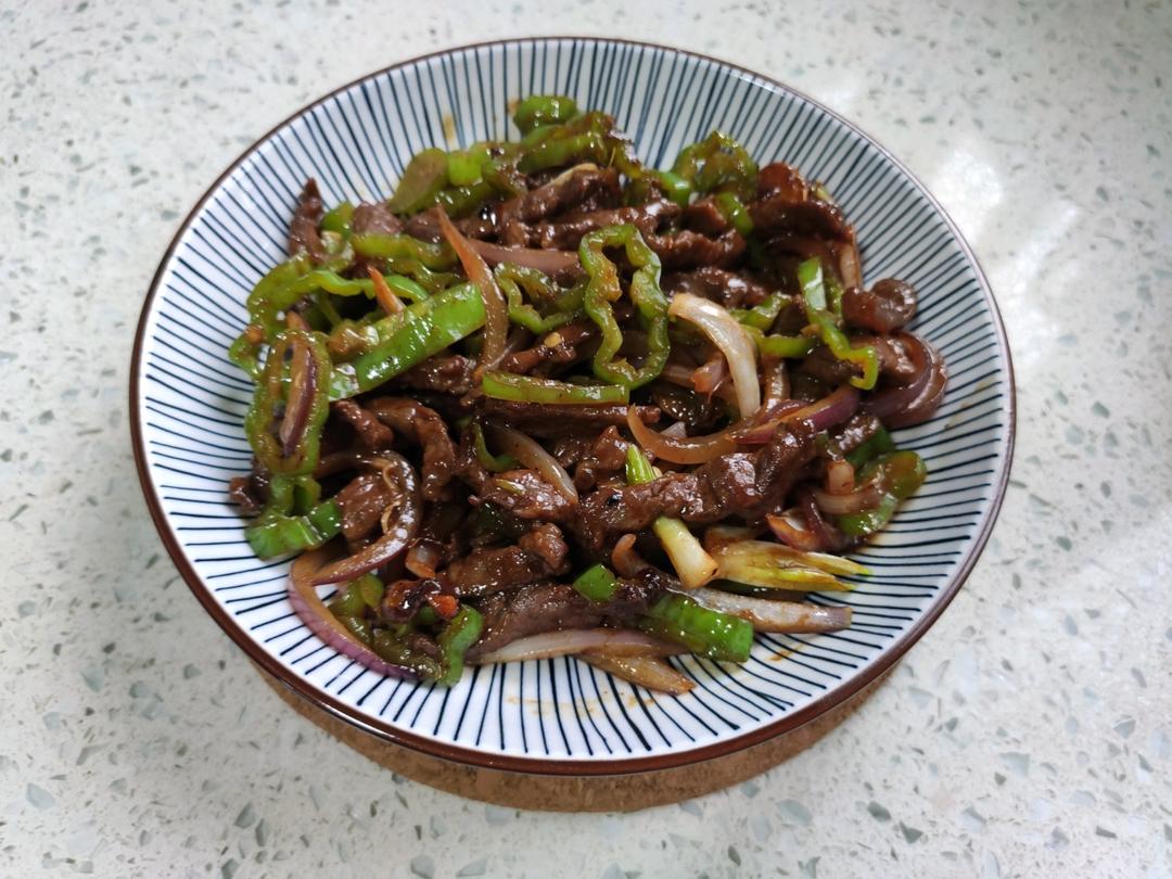 老少皆宜的一道“青椒洋葱爆炒牛肉”