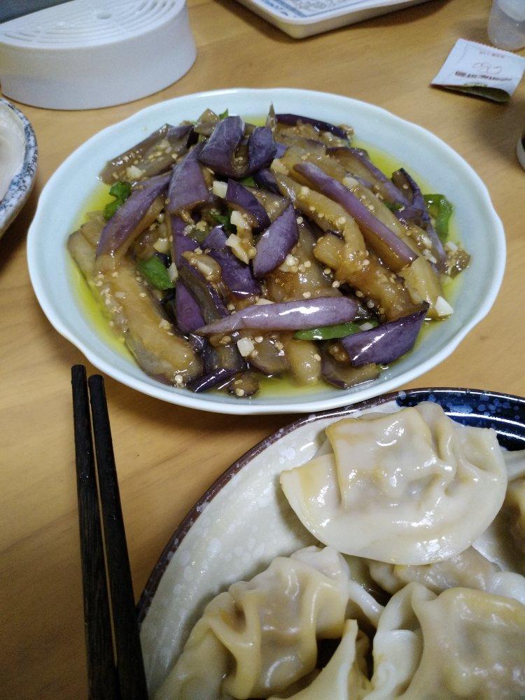 红烧茄子（教你炒茄子不变色的小妙招）
