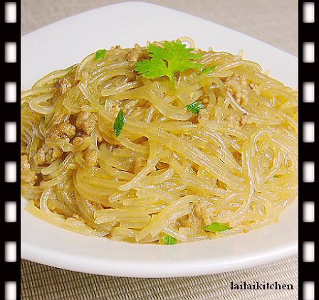 葱香肉末红烧粉丝的做法