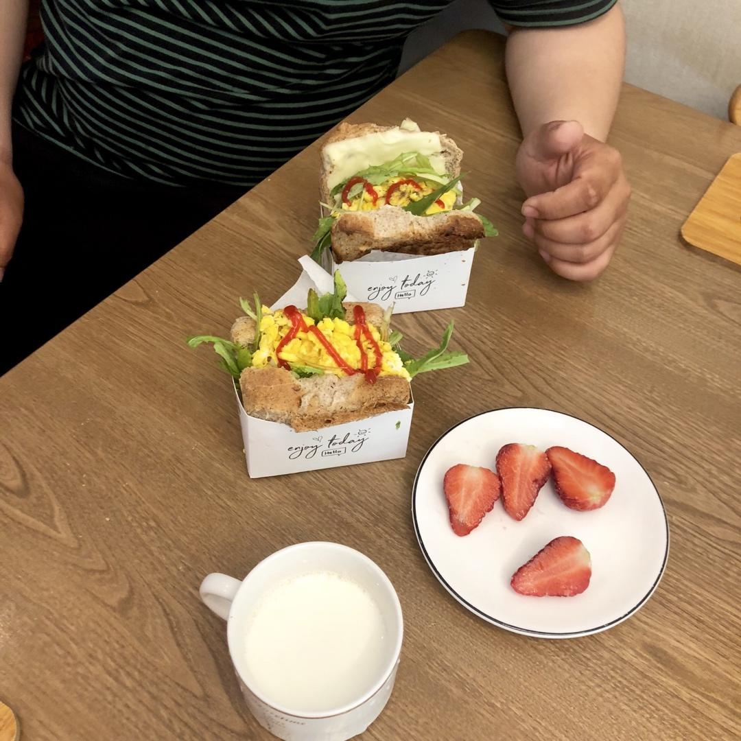 网红EGG DROP芝士厚蛋烧三明治 🥪『平底锅美食』