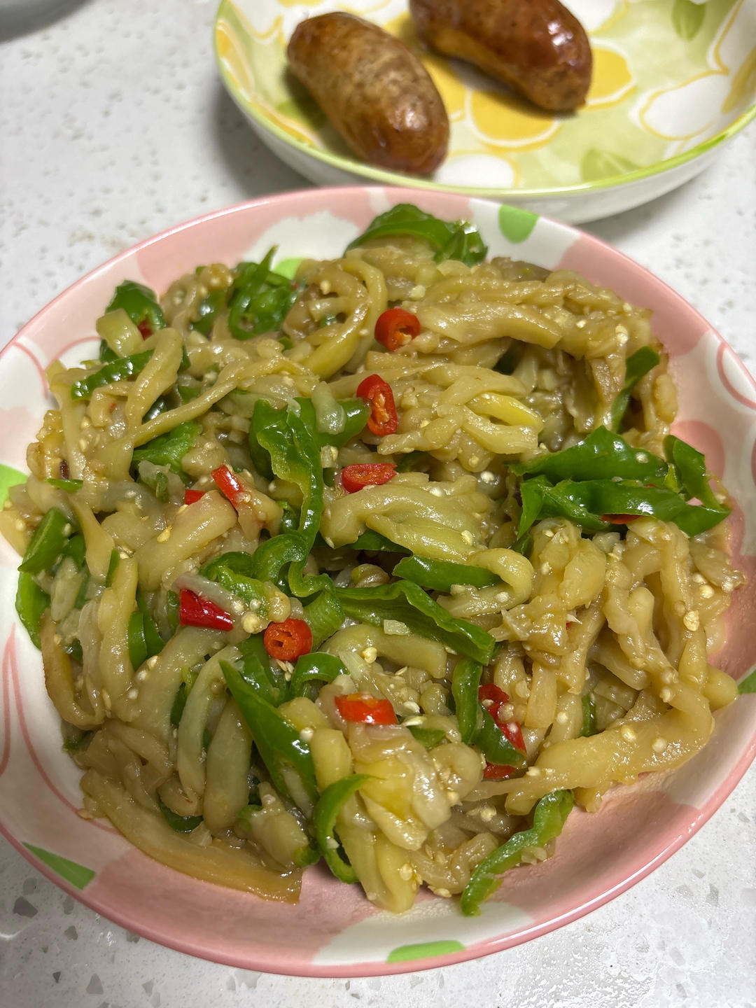 简单家常素炒茄子，超级无敌好吃