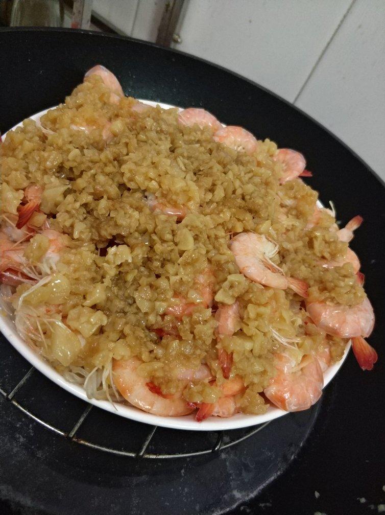 虾最美味的吃法必须是这个——蒜蓉蒸虾（多动图，孔瑶的食谱）