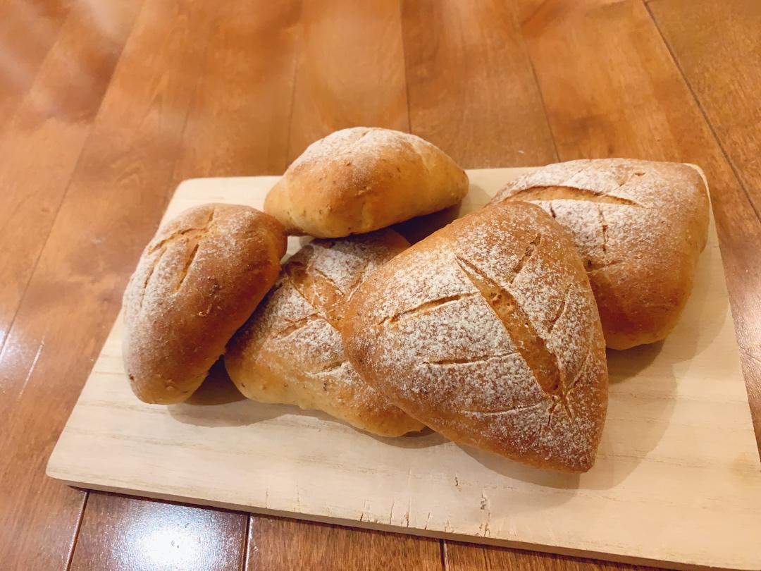 蔓越莓奶酥软欧包～