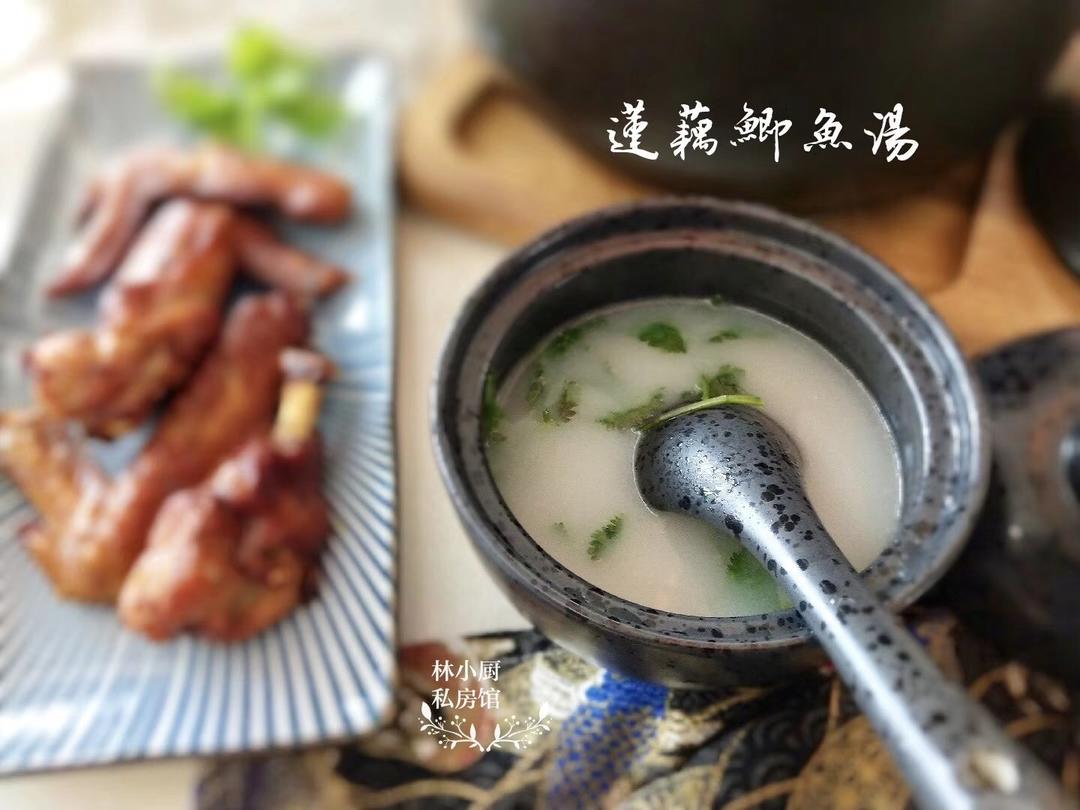 鲫鱼莲藕汤.全程解密不用油煎鲫鱼，一样做出鲜美醇香，不腥不腻鱼汤