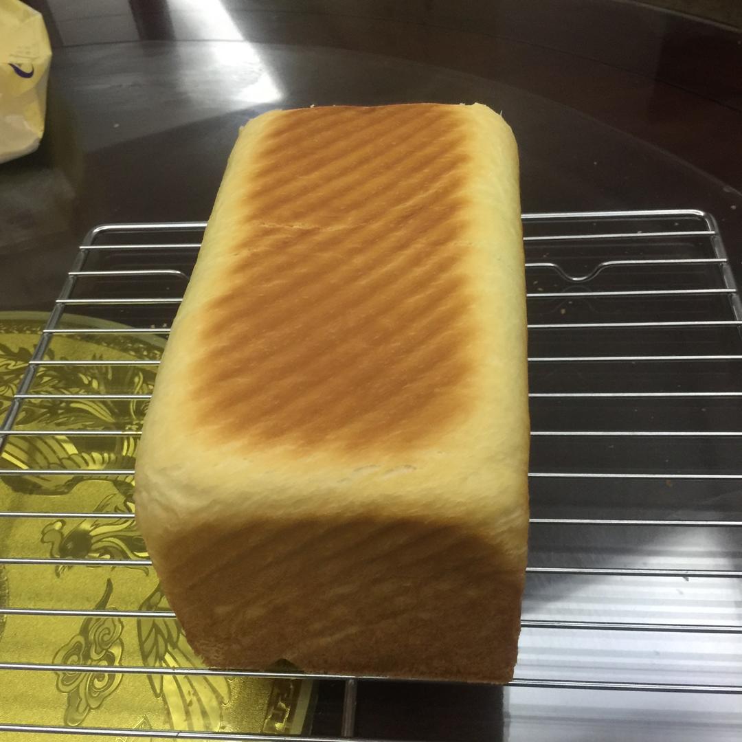 牛奶鸡蛋吐司
