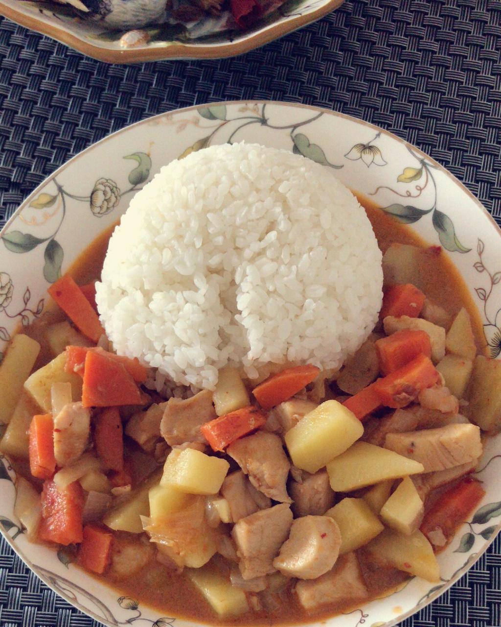 咖喱鸡肉饭