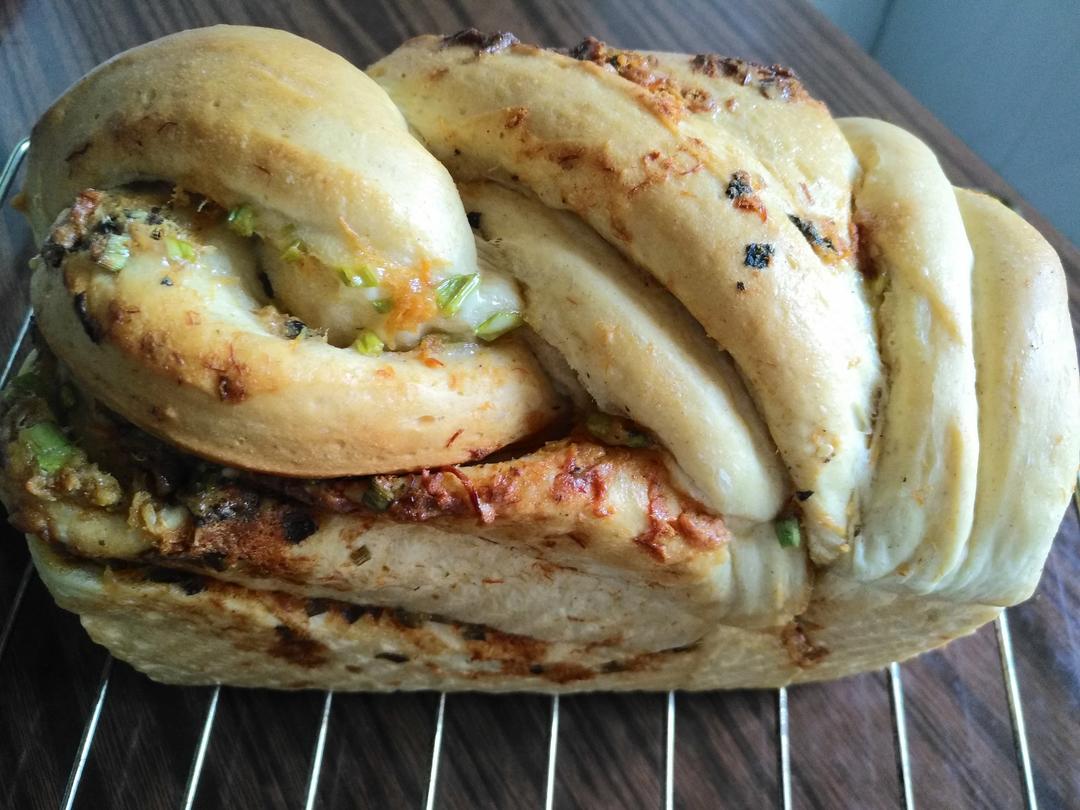 香葱肉松手撕吐司