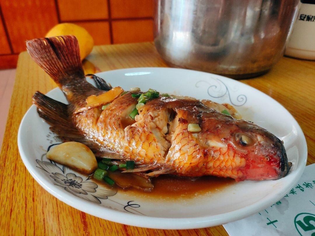 家常红烧鱼
