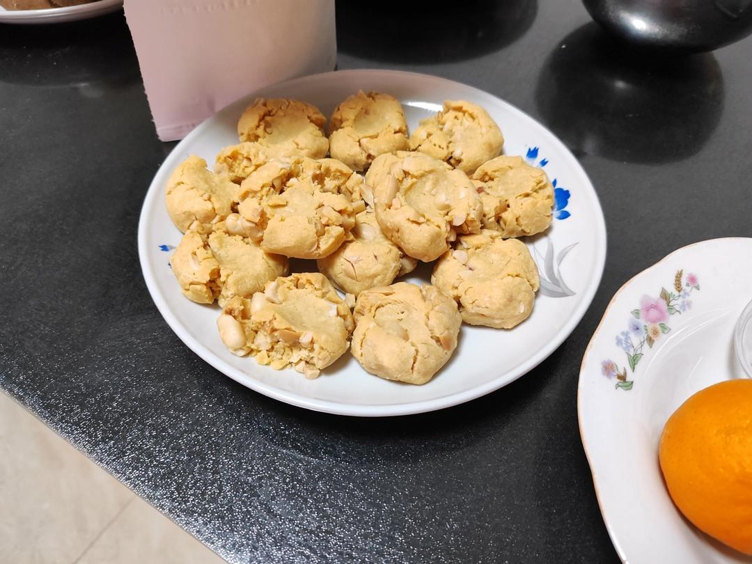 一口停不下花生酥