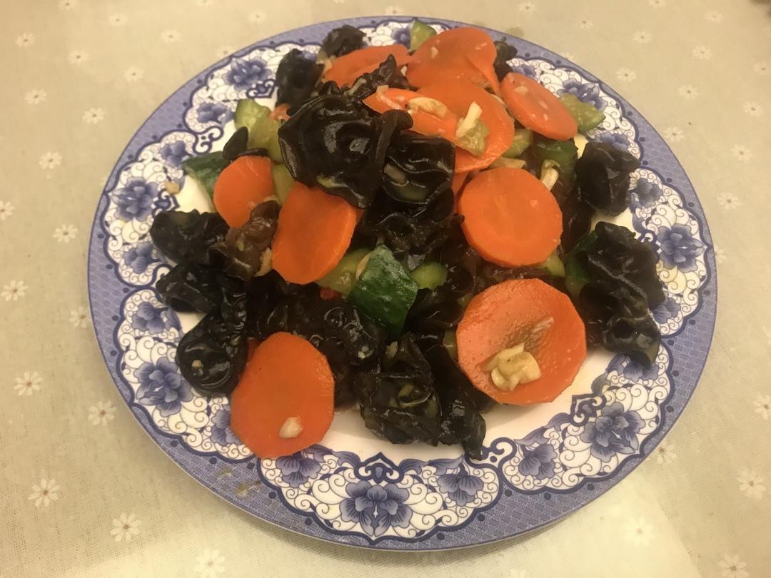 清爽下酒菜——凉拌木耳（芥末口味）