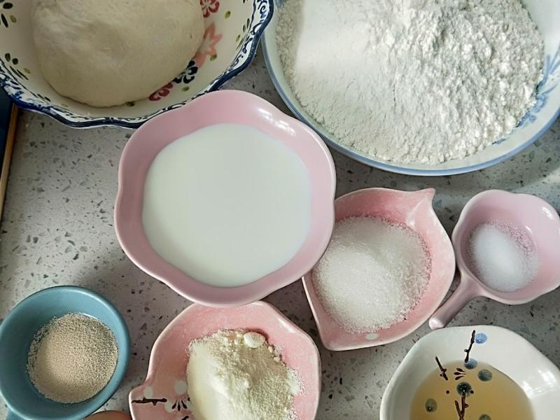 纯奶手撕吐司的做法 步骤1