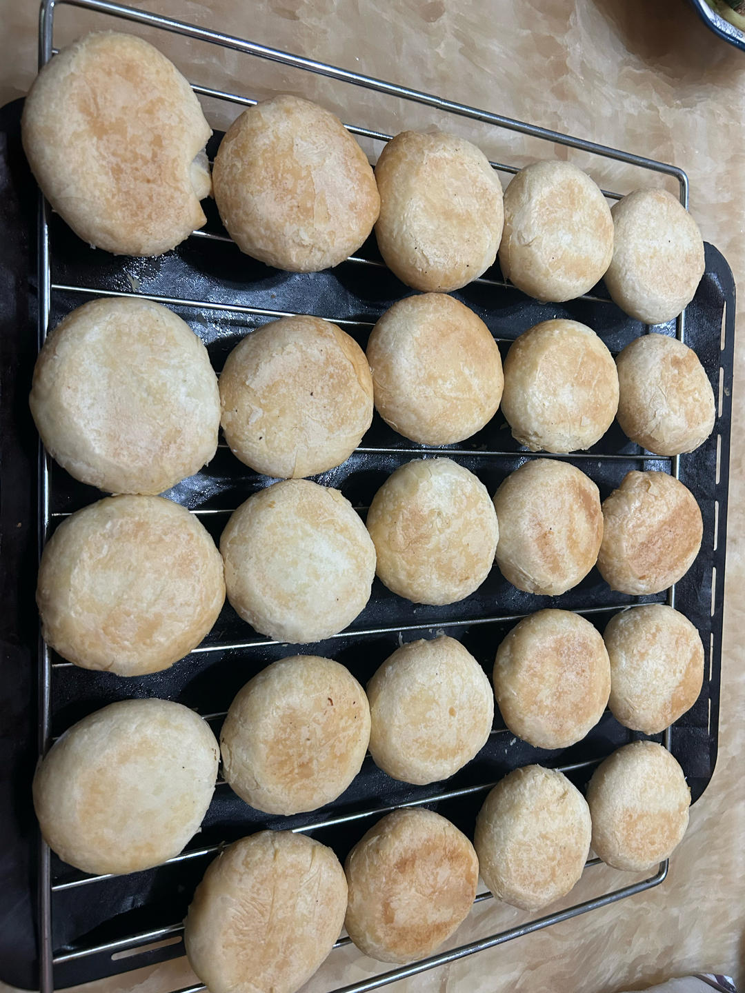 不用揉皮也能做出酥掉渣的绿豆酥饼