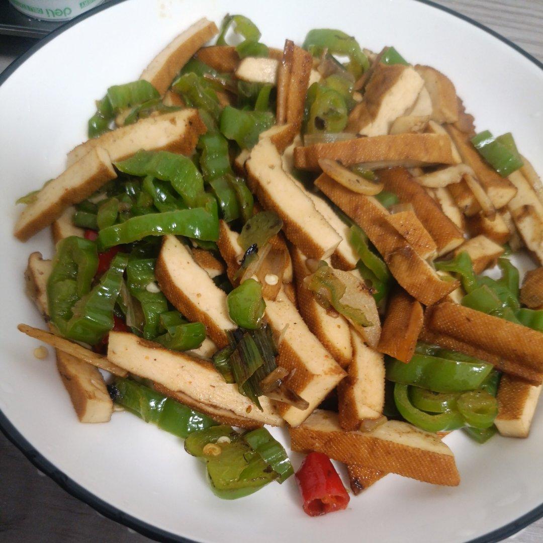 青椒炒豆干