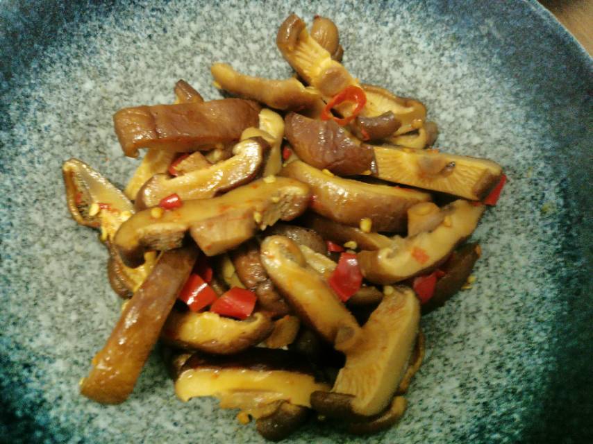 香菇这样炒比肉都好吃😋素炒香菇