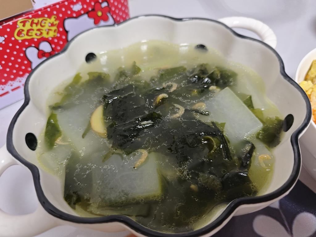 虾皮冬瓜裙带菜汤