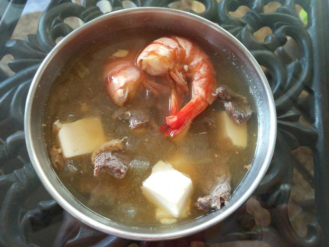 鲜虾牛肉冬瓜蓉豆腐汤的做法