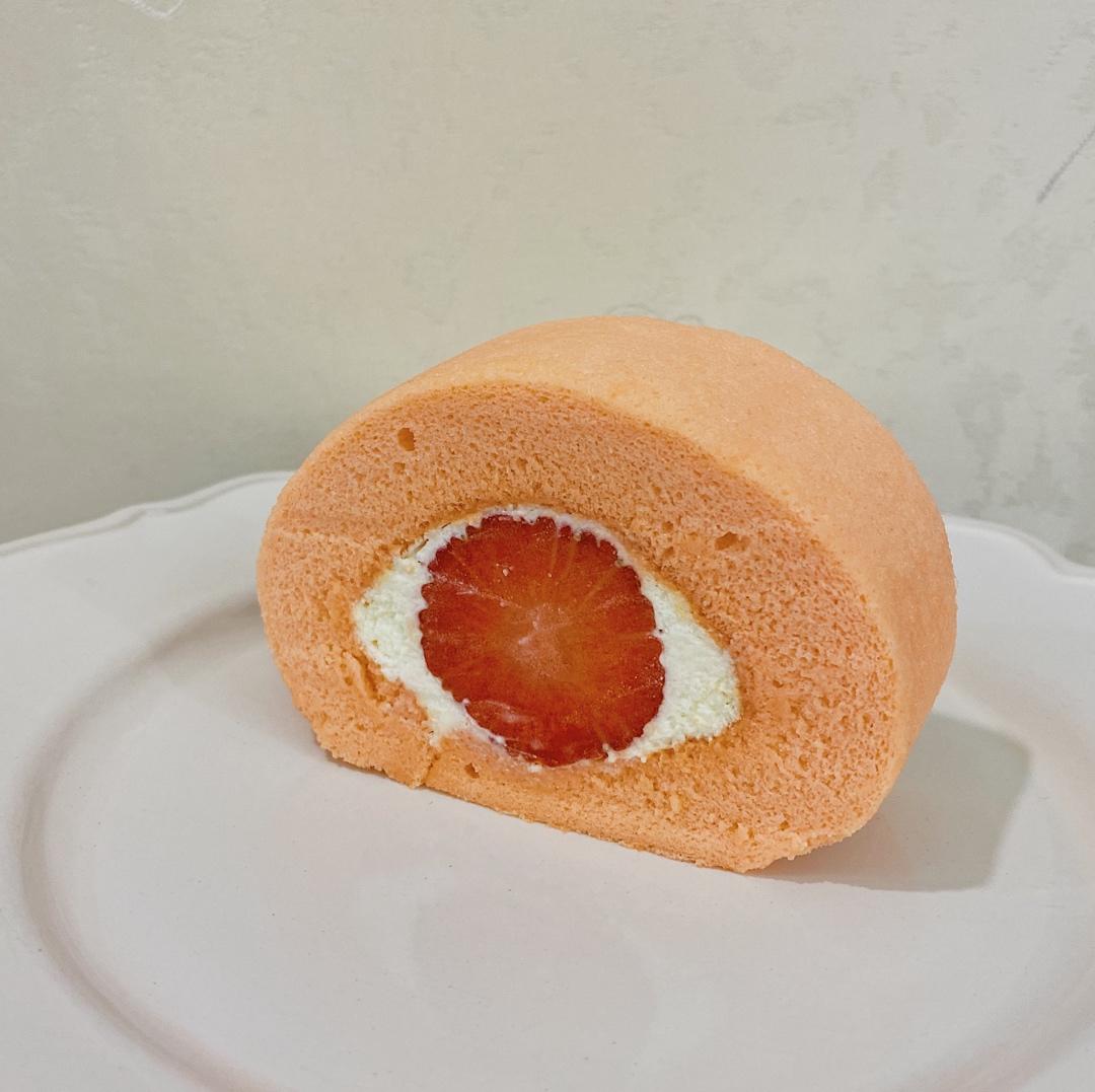 草莓蛋糕卷