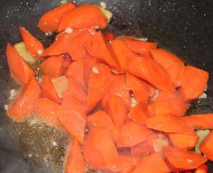 胡萝卜烧腊牛肉的做法 步骤4