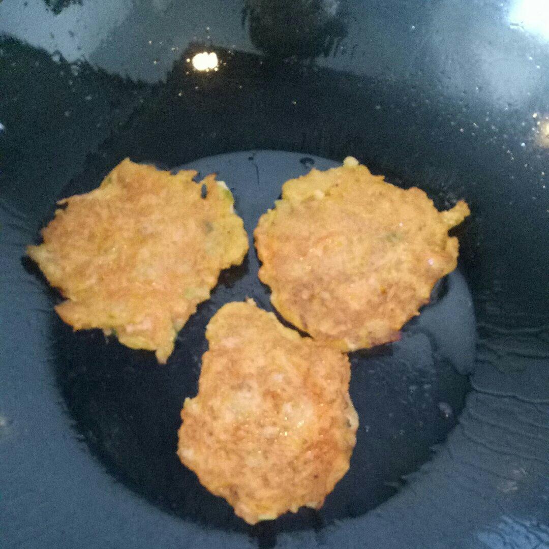 土豆胡萝卜健康早餐饼