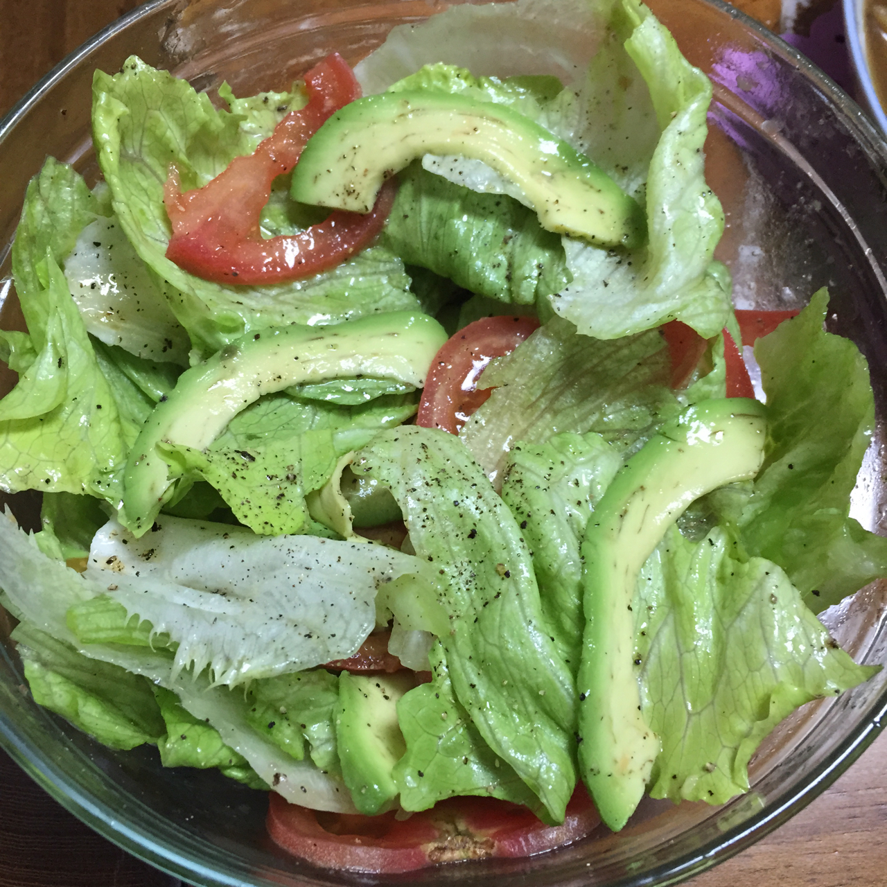 牛油果生菜沙拉
