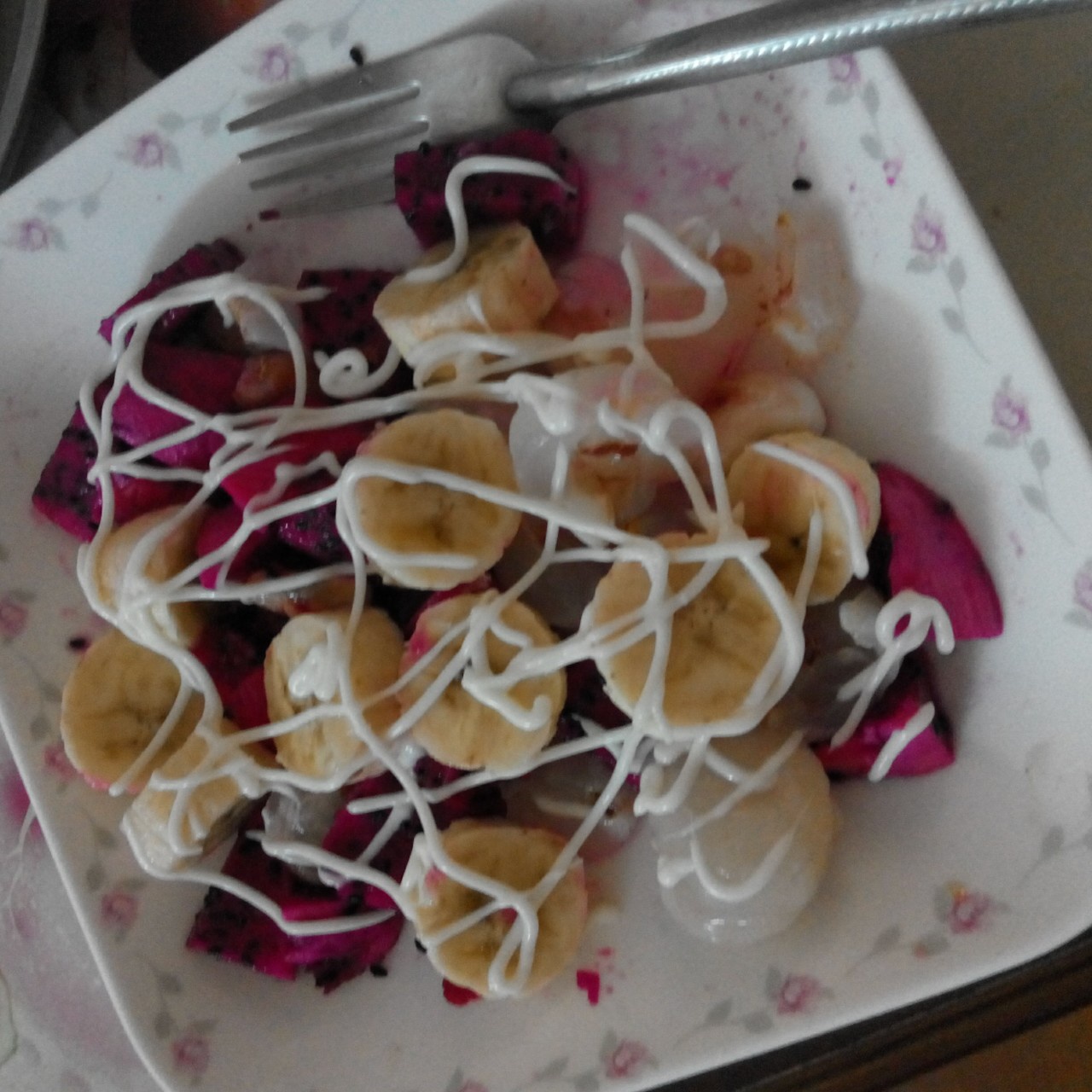 石榴火龙果酸奶沙拉