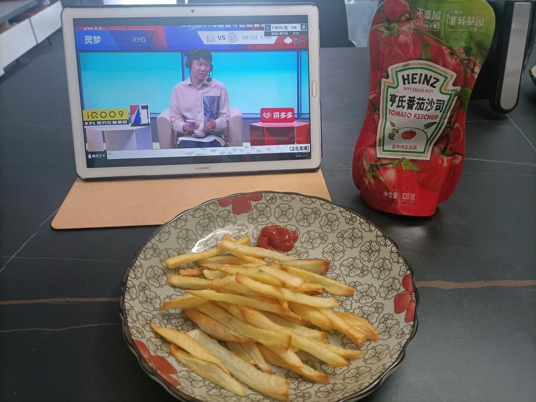 不用油也能炸出香脆好吃的薯条（空气炸锅版）