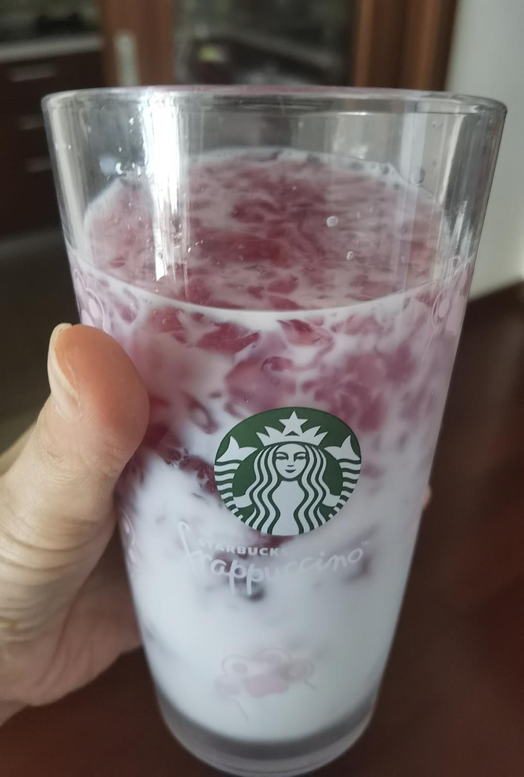 全网超火的葡萄撞奶，做法太简单了