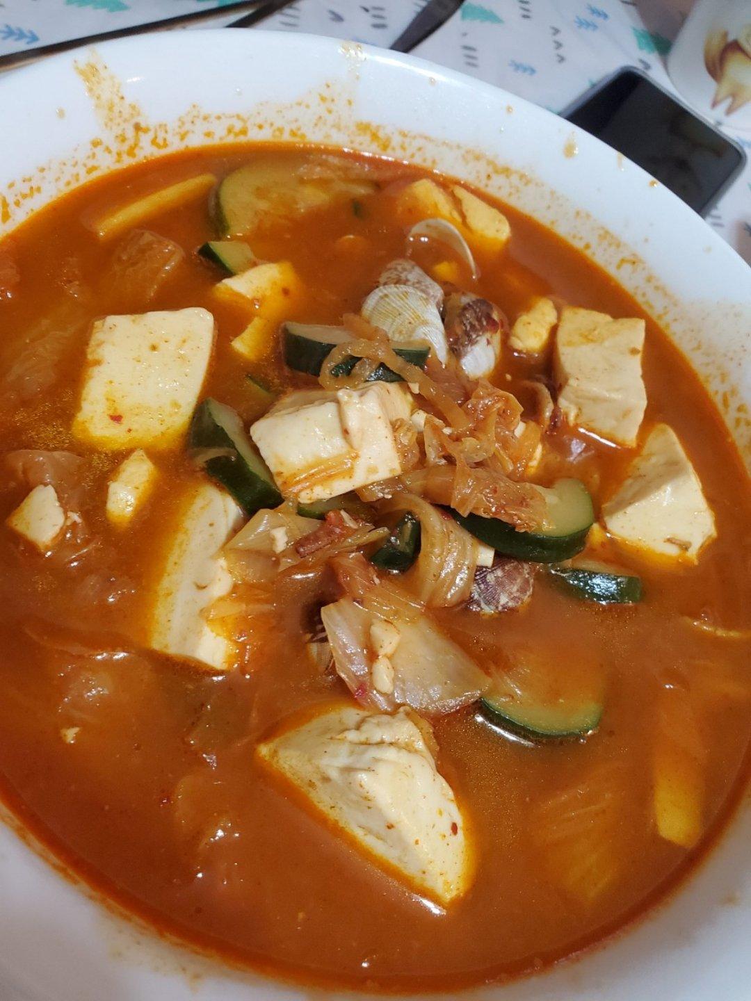 辣白菜豆腐汤