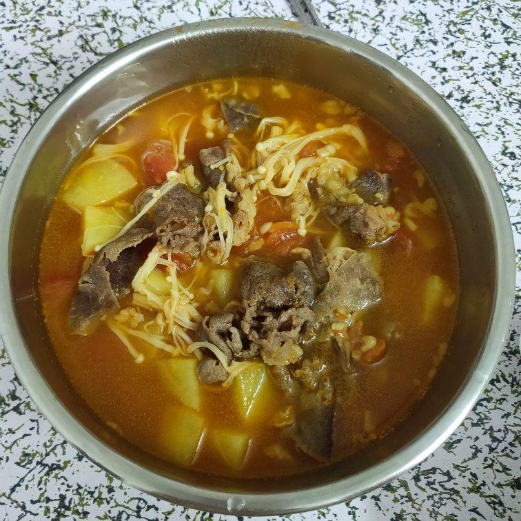 好喝到舔碗底的👉番茄土豆肥牛汤