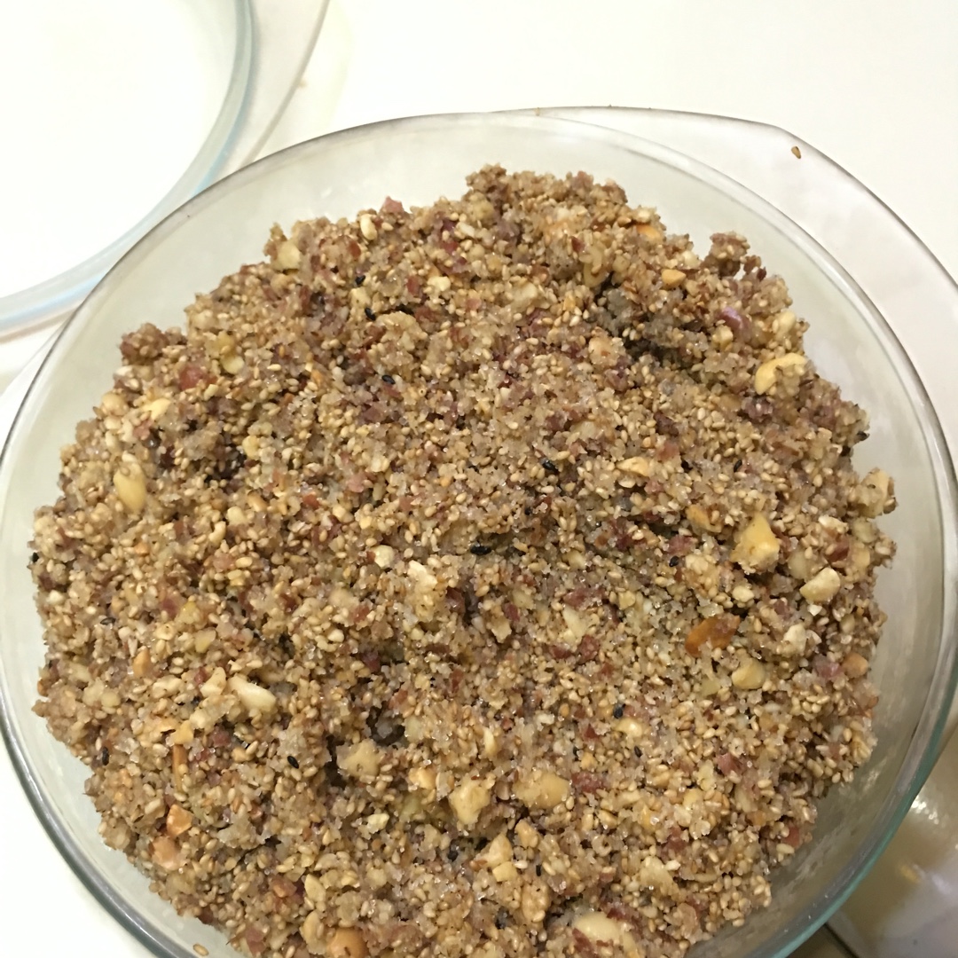 芝麻花生馅汤圆