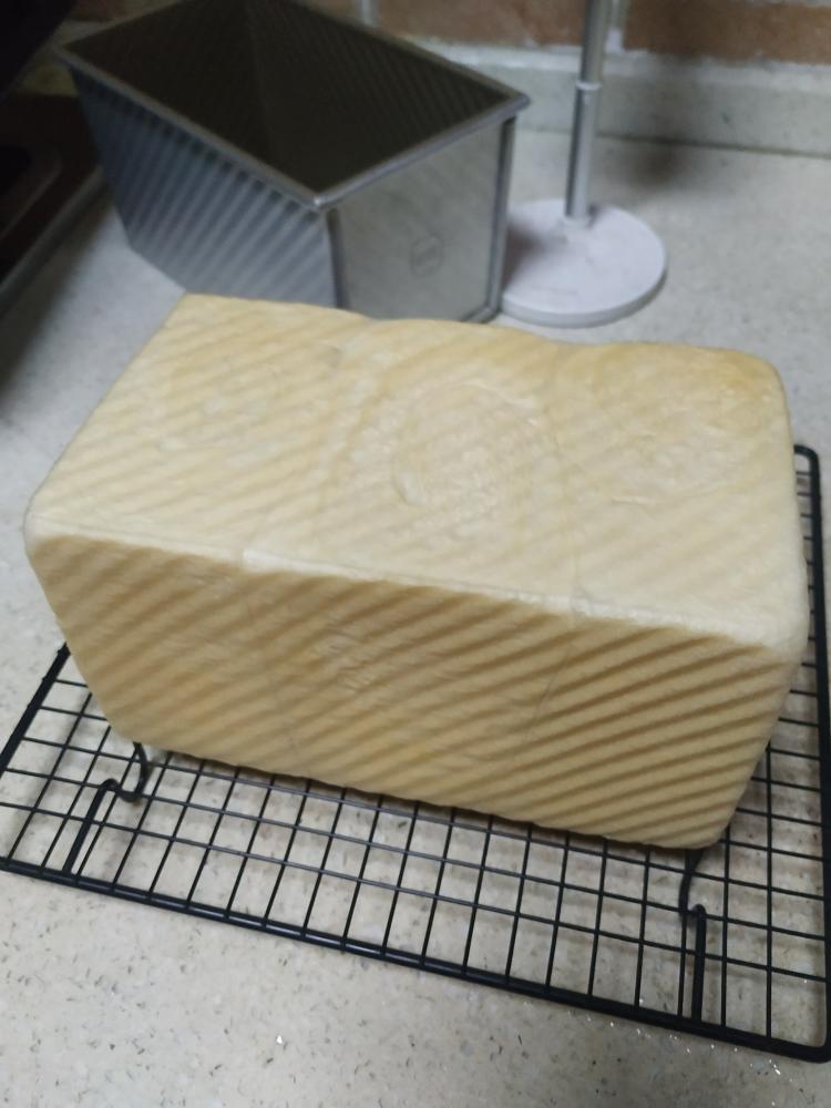 软到拿不起来的生吐司