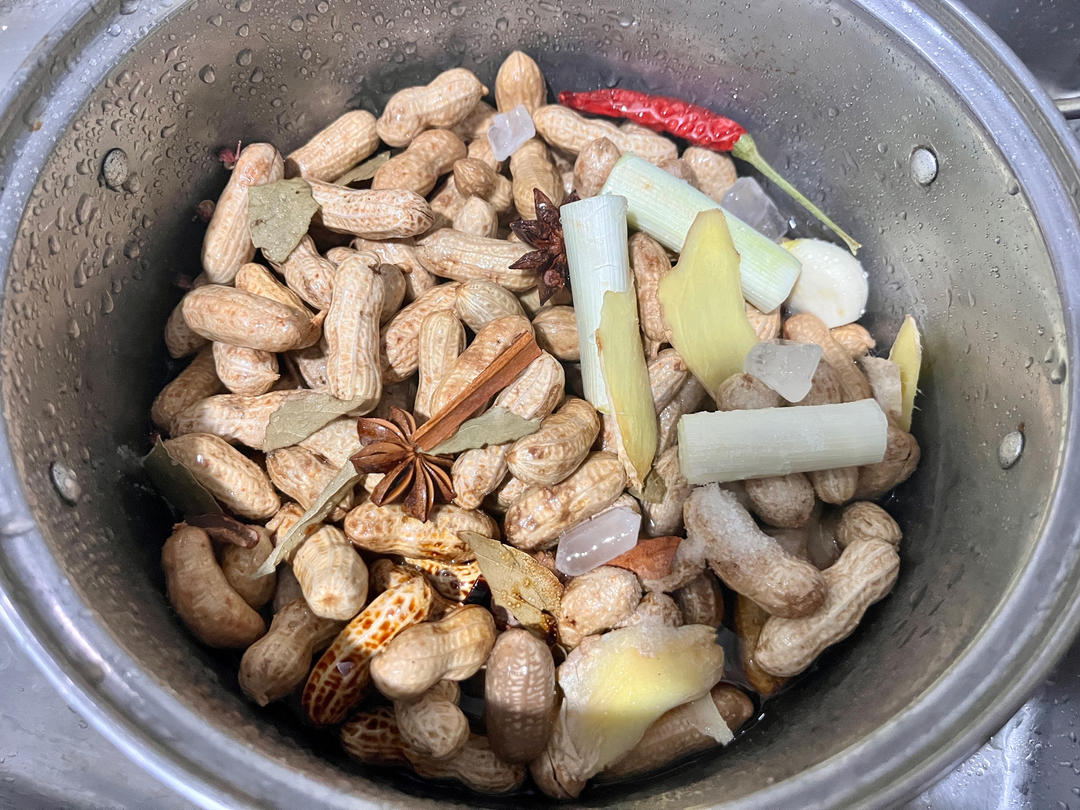 鲜香入味的五香煮花生