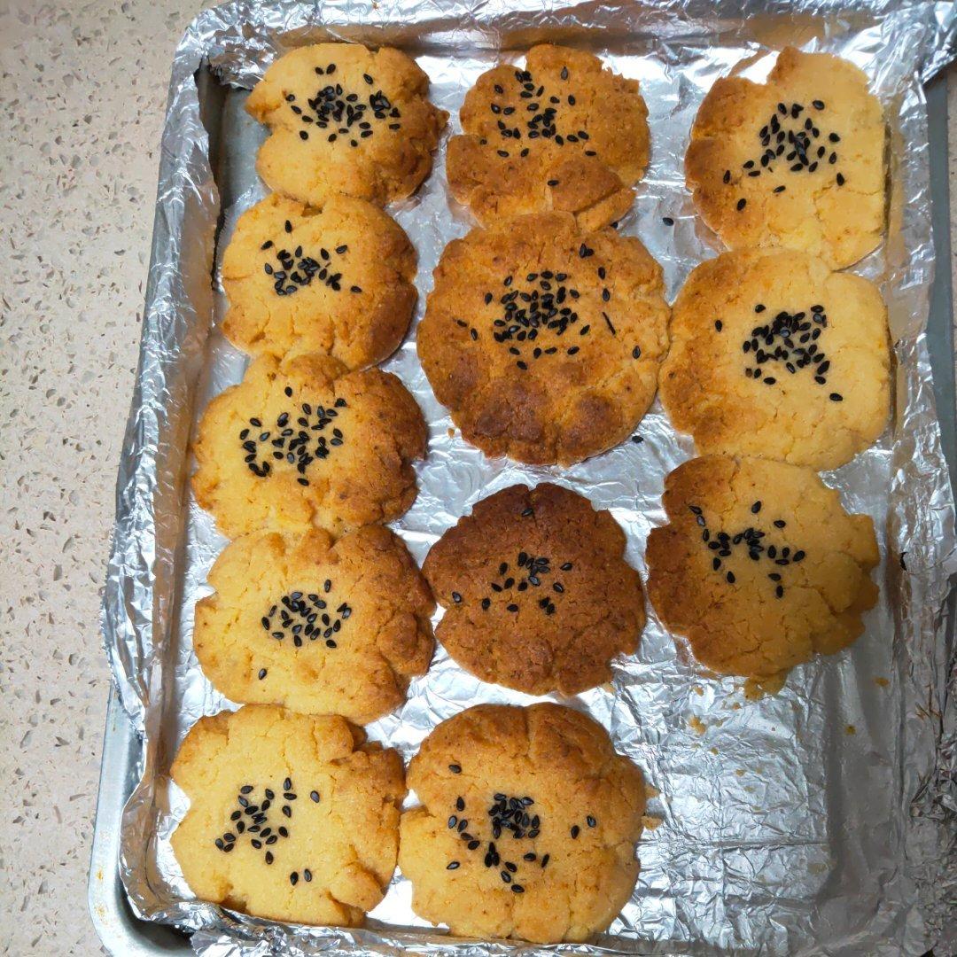 轻轻一按就碎掉的原味桃酥（不输猪油版）