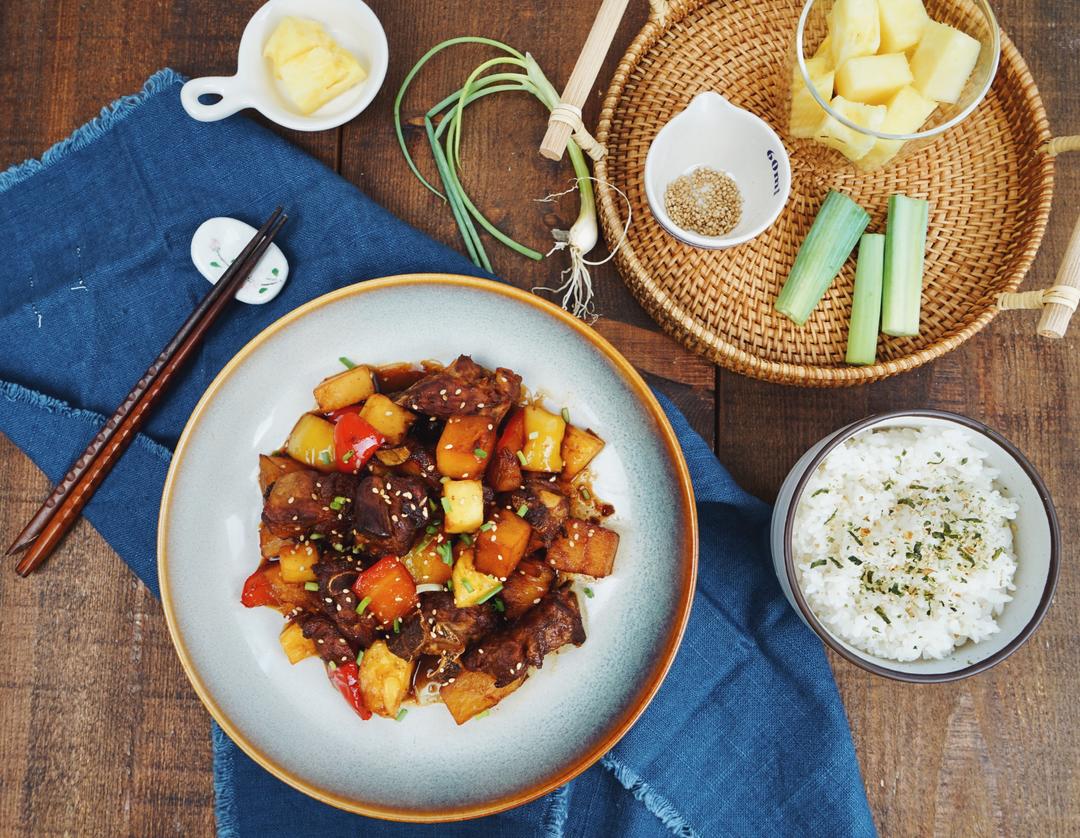 吃一口就停不下来的菠萝小排