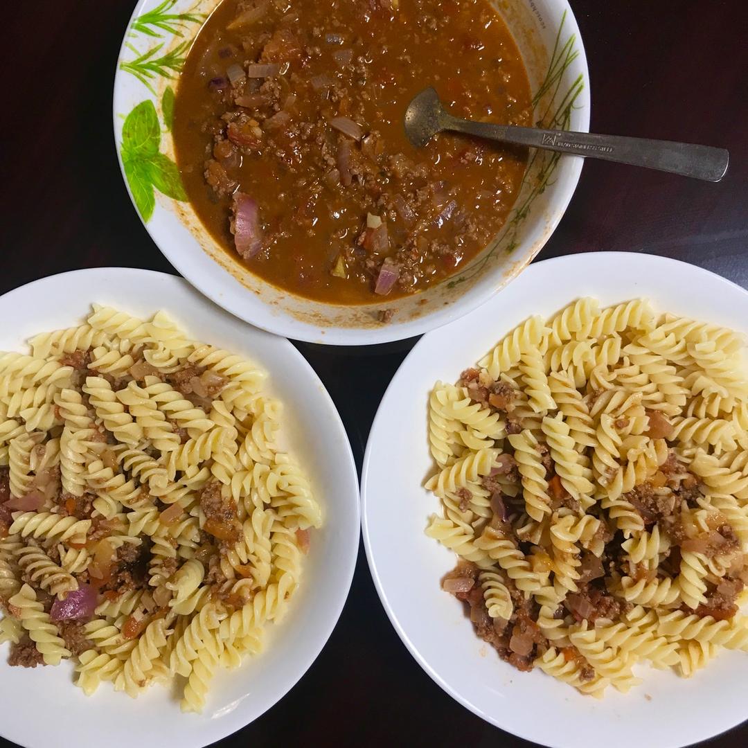 （完胜必胜客的）番茄肉酱意大利面～