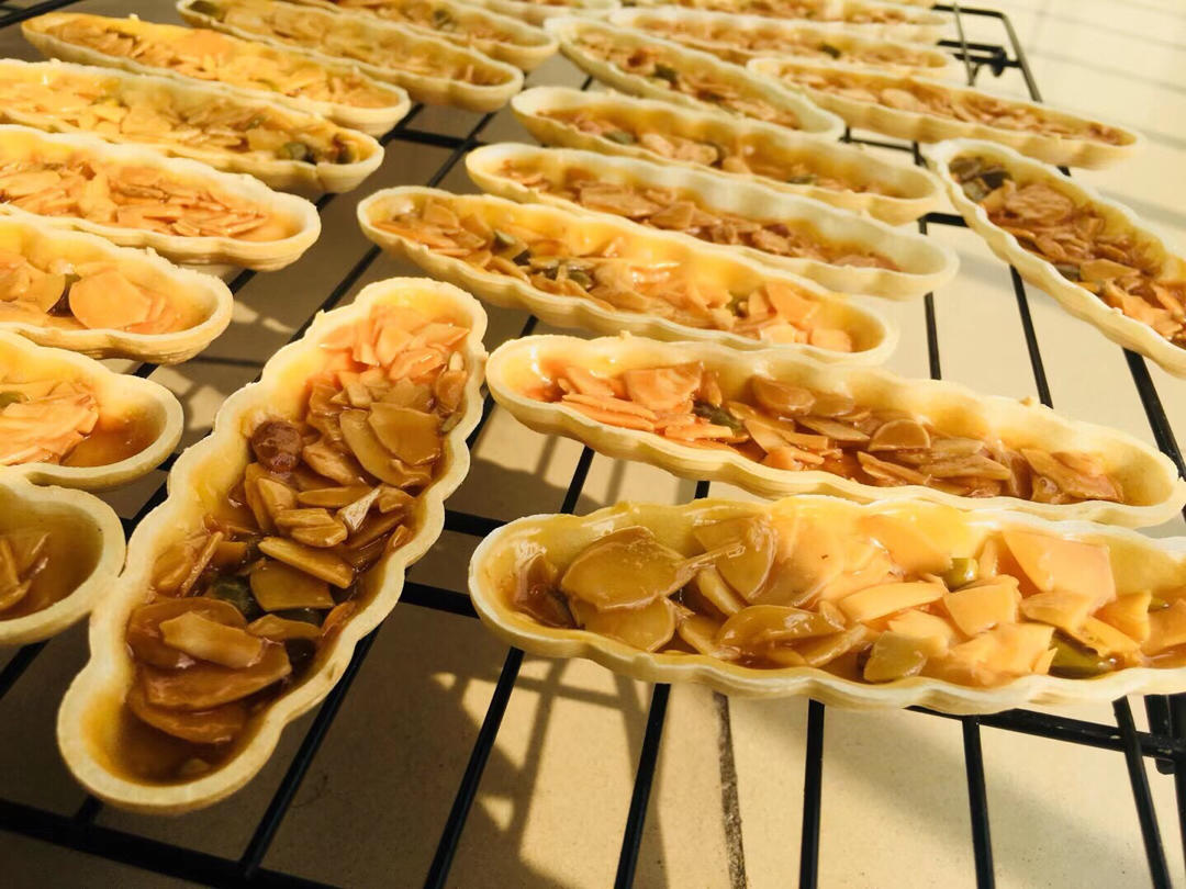 什锦坚果网红糯米船