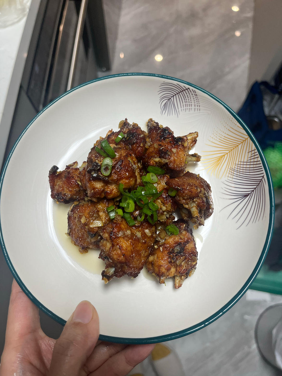蒜香鸡翅｜孩子们的最爱
