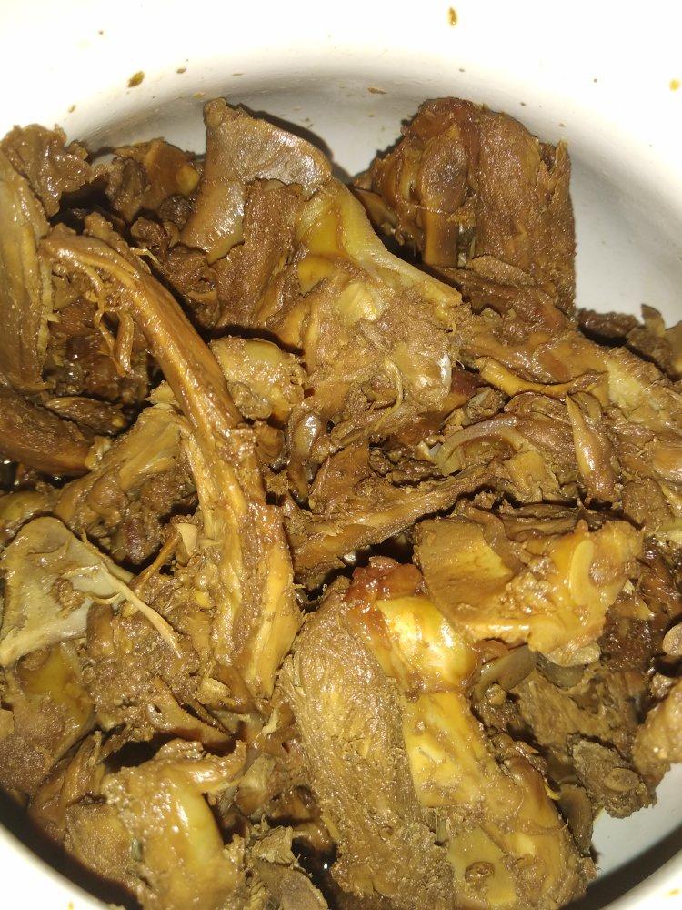 麻辣鸭锁骨（不输周黑鸭）