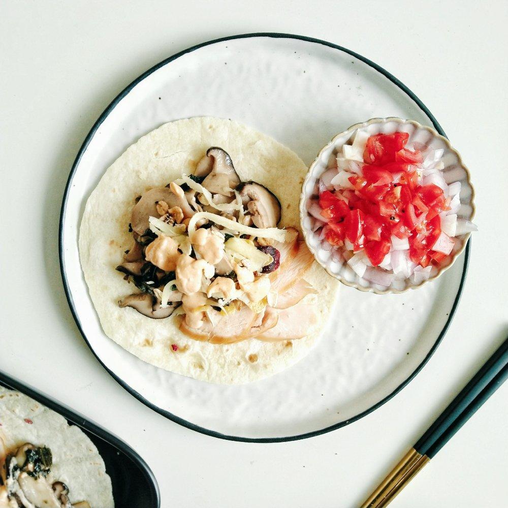 快手卷饼早午餐组合-烟熏鸡肉紫苏蘑菇【食材包操作说明】